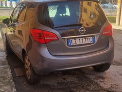 Grigio Usata 2015 Opel Meriva Monovolume | 5000 € (Buon prezzo)