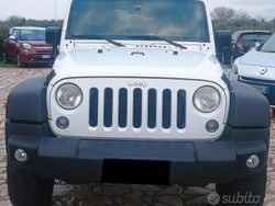 Bianco Usata 2016 Jeep Wrangler Unlimited Rubicon SUV | 28.900 € (Super prezzo)