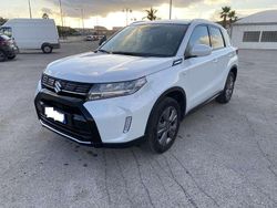 Bianco Usata 2024 Suzuki Vitara Cool SUV | 20.600 € (Ottimo prezzo)