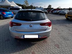 Argento Usata 2017 Alfa Romeo Giulietta Due volumi | 12.500 € (Buon prezzo)