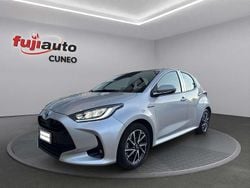 Silver met Usata 2020 Toyota Yaris Hybrid Trend Due volumi | 15.900 € (Ottimo prezzo)