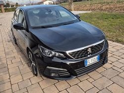 Nero Usata 2017 Peugeot 308 GT-line Tre volumi | 13.000 € (Molto cara)