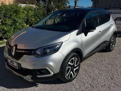 Grigio Usata 2016 Renault Captur SUV | 9990 € (Buon prezzo)