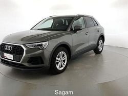 Grigio manhattan metallizzato Usata 2019 Audi Q3 Business SUV | 24.900 € (Buon prezzo)