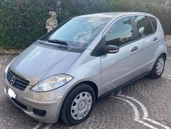 Argento Usata 2008 Mercedes A180 Due volumi | 3900 € (Molto cara)