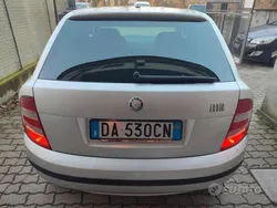 Usata 2006 Skoda Fabia Tre volumi | 1700 € (Buon prezzo)