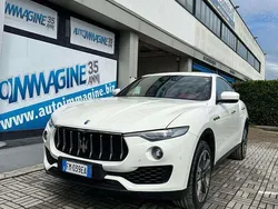 Bianco pastello Usata 2017 Maserati Levante SUV | 33.900 € (Ottimo prezzo)