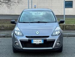 Grigio Usata 2011 Renault Clio II Tre volumi | 3450 € (Buon prezzo)