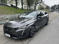 Grigio Usata 2022 Peugeot 308 Allure Station wagon | 18.995 € (Buon prezzo)