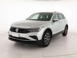 Argento Usata 2022 VW Tiguan Life SUV | 25.900 € (Buon prezzo)
