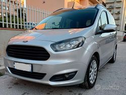 Grigio Usata 2017 Ford Tourneo Courier Monovolume | 10.200 €