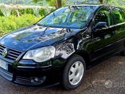 Nero Usata 2007 VW Polo Comfortline Due volumi | 3990 € (Molto cara)