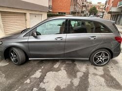 Grigio Usata 2015 Mercedes B180 Monovolume | 15.500 €