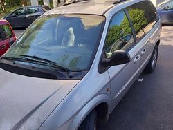 Usata 2003 Chrysler Voyager Monovolume | 500 € (Super prezzo)
