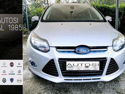 Argento Usata 2011 Ford Focus S Tre volumi | 4999 € (Cara)