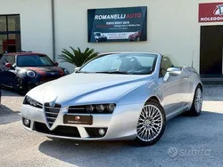 Argento Usata 2007 Alfa Romeo Spider Exclusive Cabrio | 16.900 € (Molto cara)