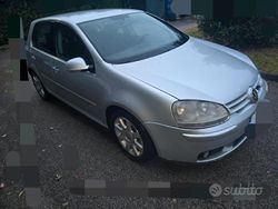 Grigio Usata 2004 VW Golf V Sportline Tre volumi | 1700 € (Super prezzo)