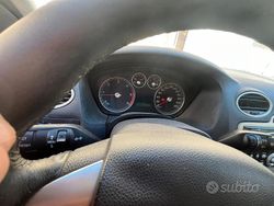 Grigio Usata 2007 Ford Focus Station wagon | 2500 €