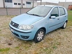 Blu Usata 2003 Fiat Punto Tre volumi | 1500 € (Buon prezzo)
