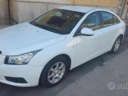 Bianco Usata 2012 Chevrolet Cruze Tre volumi | 1800 € (Ottimo prezzo)