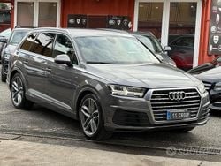Grigio Usata 2017 Audi Q7 S-Line SUV | 22.999 € (Buon prezzo)