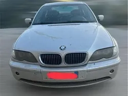 Usata 2002 BMW 330 | 1500 €