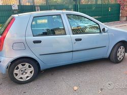 Usata 2004 Fiat Punto Due volumi | 3000 € (Molto cara)