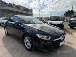 Nero Usata 2019 Mercedes A180 Executive Tre volumi | 21.900 € (Buon prezzo)
