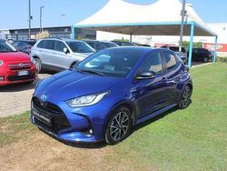 Blu Usata 2021 Toyota Yaris Hybrid Lounge Due volumi | 16.900 € (Buon prezzo)