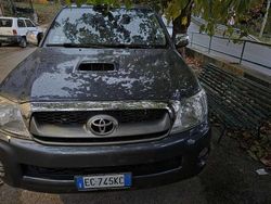 Usata 2010 Toyota HiLux SR Pick-up | 18.000 €