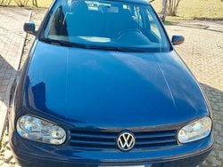 Blu Usata 2002 VW Golf IV Tre volumi | 2500 € (Buon prezzo)