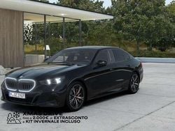 Black sapphire metallizzato Nuova 2025 BMW 540 M Sport Tre volumi | 72.500 € (Super prezzo)