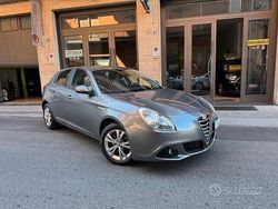 Grigio Usata 2011 Alfa Romeo Giulietta Due volumi | 6890 € (Buon prezzo)