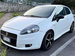 Bianco Usata 2008 Fiat Grande Punto Sport Due volumi | 3000 € (Buon prezzo)