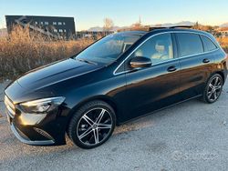 Nero Usata 2019 Mercedes B200 Monovolume | 29.900 € (Molto cara)