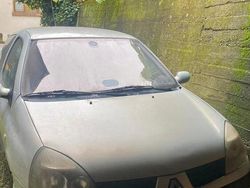 Grigio Usata 2005 Renault Clio II Due volumi | 1800 € (Cara)