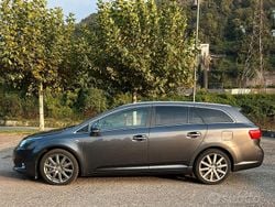 Beige Usata 2013 Toyota Avensis Style Station wagon | 13.500 €
