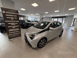 Grigio Usata 2021 Toyota Aygo Connect Style Due volumi | 12.990 € (Buon prezzo)
