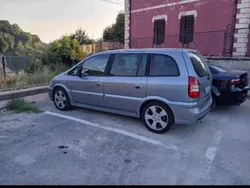Usata 2005 Opel Zafira Monovolume | 2000 € (Cara)