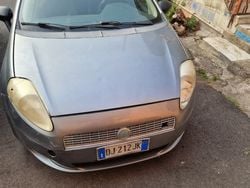 Grigio Usata 2007 Fiat Punto Due volumi | 750 € (Super prezzo)