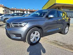 Grigio scuro metallizzato Usata 2018 Volvo XC40 Business Edition SUV | 26.500 € (Buon prezzo)