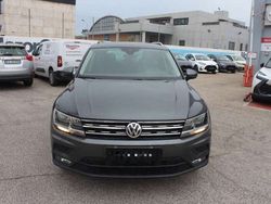 Gray metallic Usata 2020 VW Tiguan Sport SUV | 16.000 € (Super prezzo)