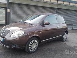 Marrone Usata 2010 Lancia Ypsilon Due volumi | 3300 € (Buon prezzo)