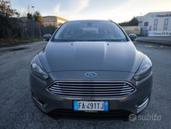 Grigio Usata 2015 Ford Focus Titanium X Station wagon | 6900 € (Buon prezzo)