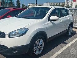 Bianco Usata 2013 Nissan Qashqai Tekna SUV | 5999 € (Buon prezzo)