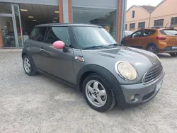 Usata 2010 Mini Cooper Due volumi | 4900 € (Ottimo prezzo)