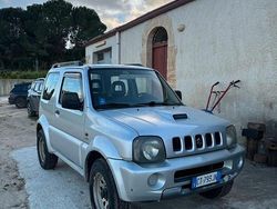 Grigio Usata 2005 Suzuki Jimny SUV | 7000 € (Ottimo prezzo)