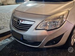 Grigio Usata 2012 Opel Meriva Monovolume | 4000 € (Cara)