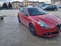 Rosso Usata 2016 Alfa Romeo Giulietta Quadrifoglio Verde Tre volumi | 18.900 €