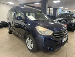 Blu/azzurro Usata 2017 Dacia Dokker Lauréate Furgone | 9900 € (Buon prezzo)